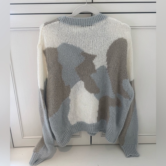 Wooden Ships Women’s Colorblock Sweater in Blue, White, and Grey Camo s/m - Picture 4 of 7
